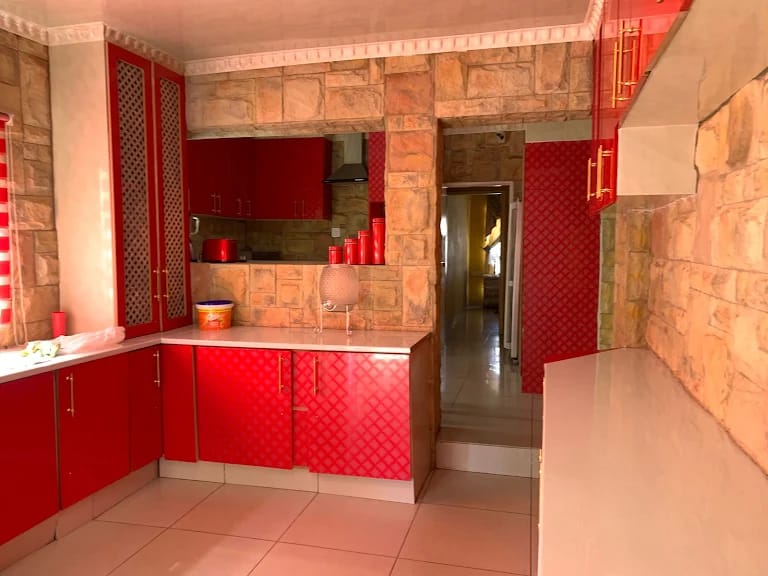 MOYO kitchen